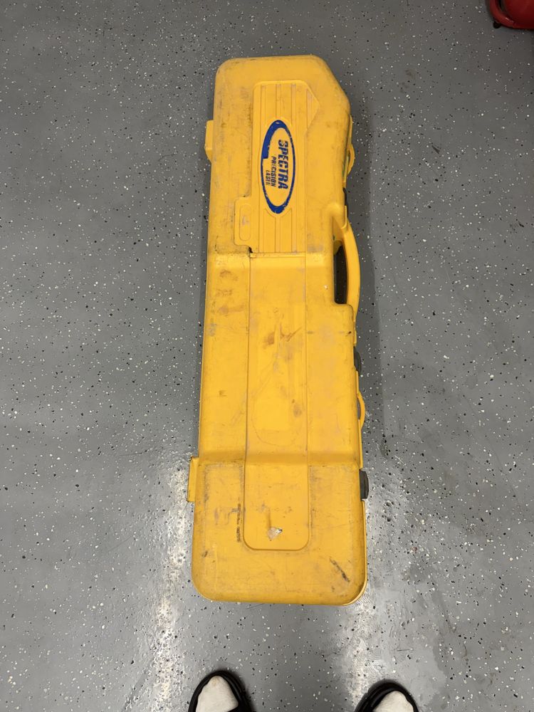 Niwelator laserowy SPECTRA HV301