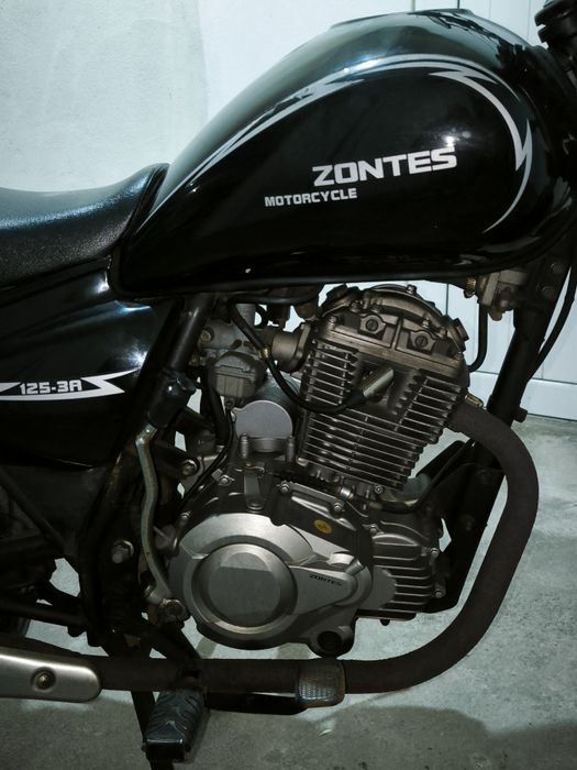 Vendo moto zontes 125