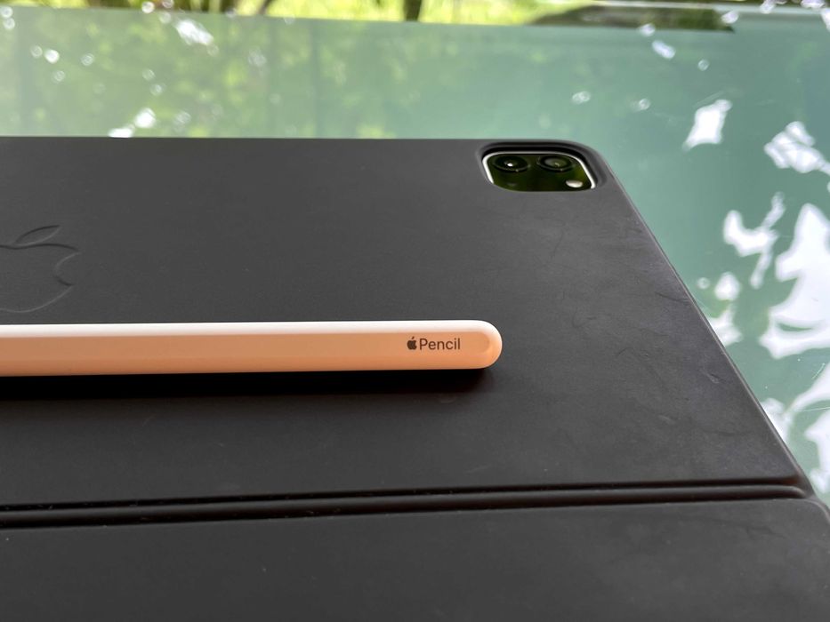 iPad Pro 12.9” 2021 1TB + Magic Keyboard + Apple Pencil