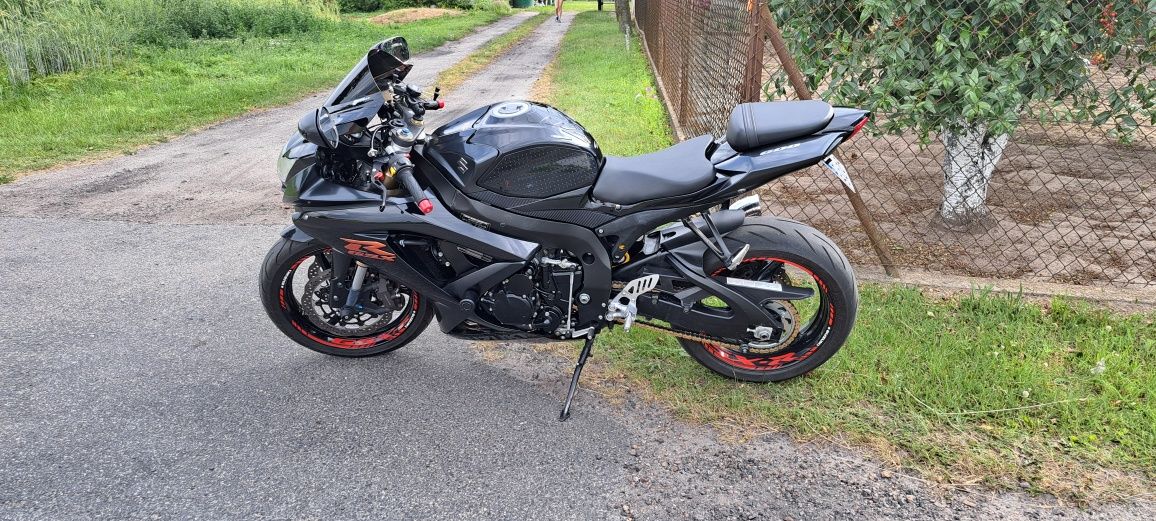 Suzuki gsxr 600 k8