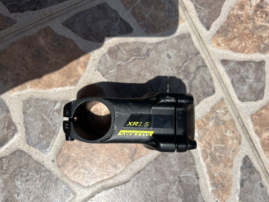 Avancos syncros e pedais