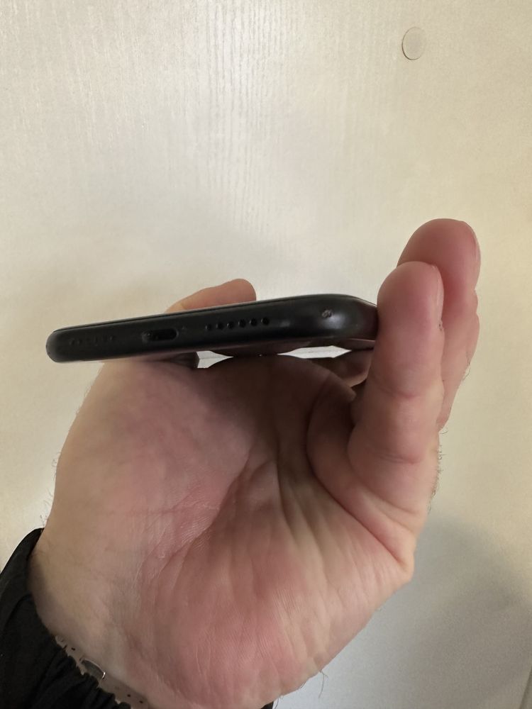 Продам корпус iPhone Se 2020/iPhone 8