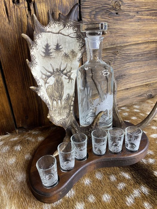 Zestaw karafka+kieliszki wyrób z poroża jeleń hand made prezent P361