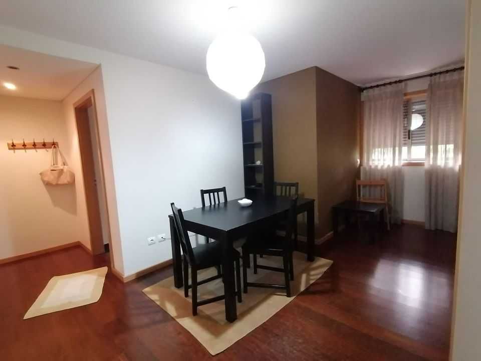 Quarto para arrendar polo universitário