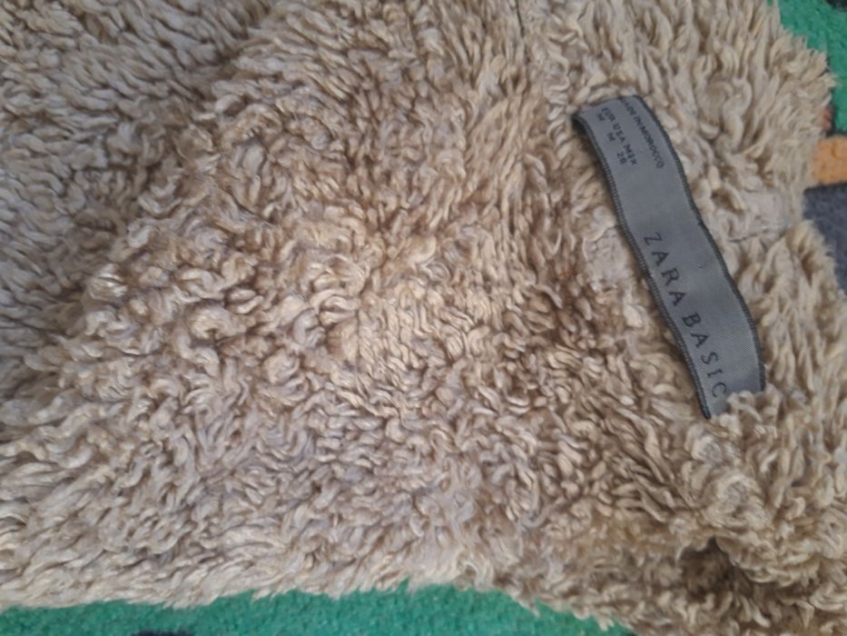 Kamizelka z futerkiem w środku ZARA