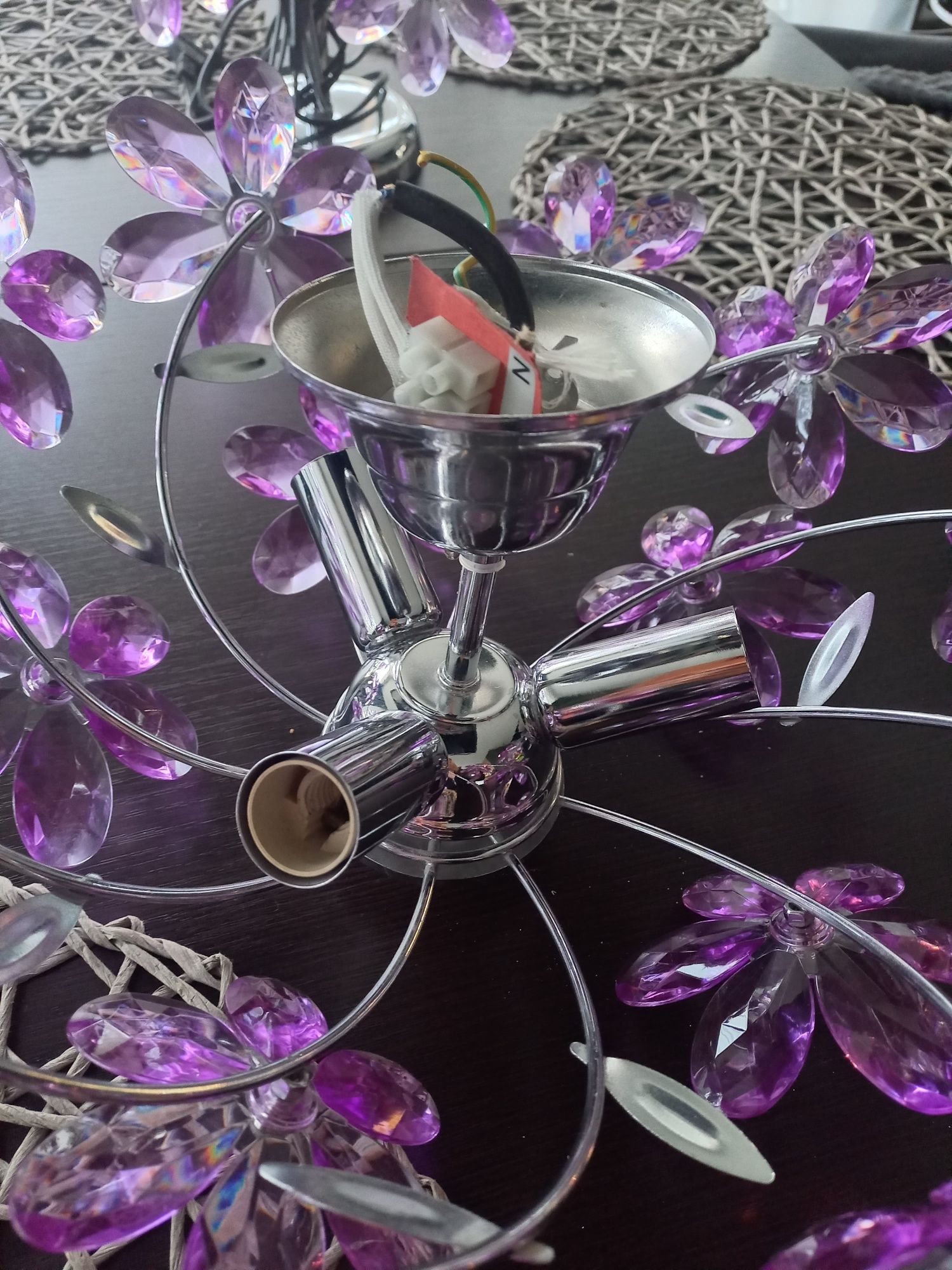 Lampa wisząca do pokoju dla dziewczynki