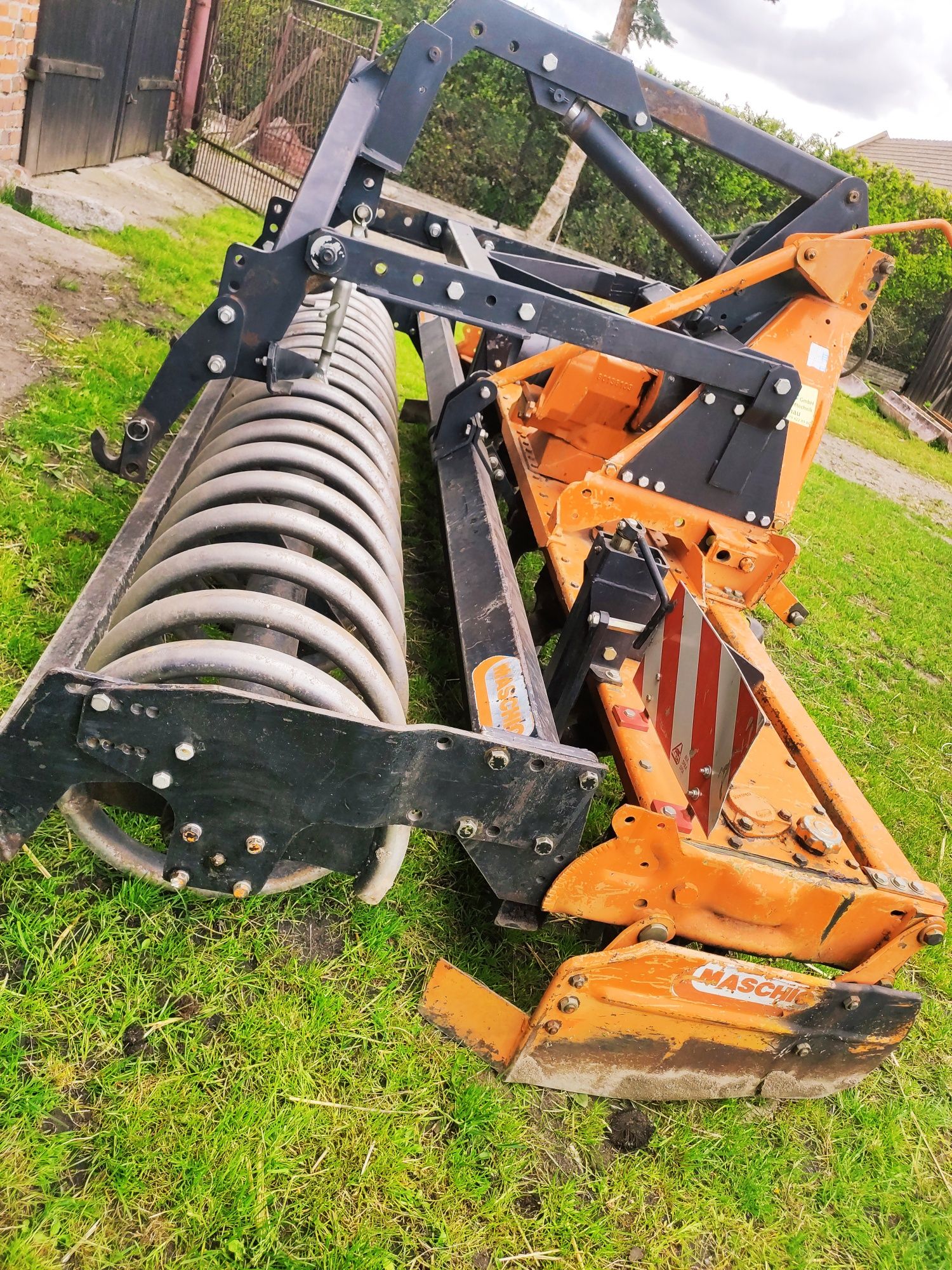 Agregat uprawowy, brona aktywna MASCHIO 3m Hydropak