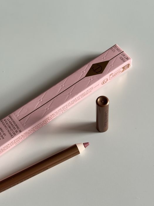 Charlotte Tilbury Lip Cheat – konturówka do ust Odcień Pillow Talk