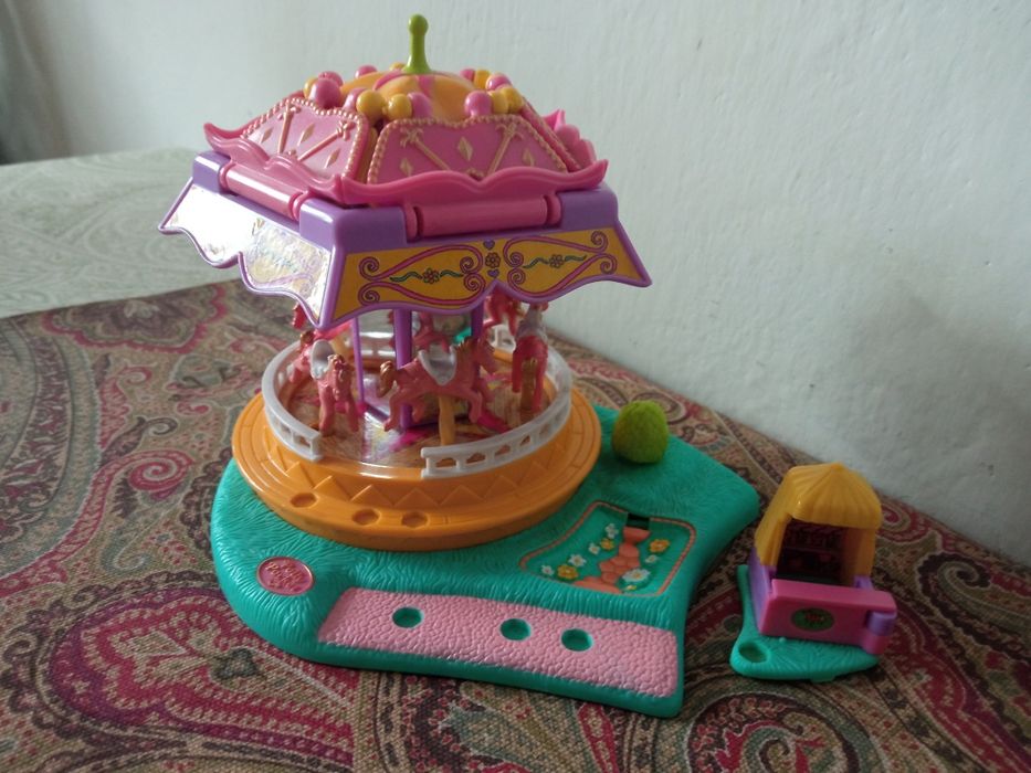 BlueBird - Polly Pocket - karuzela - z 1996 roku.