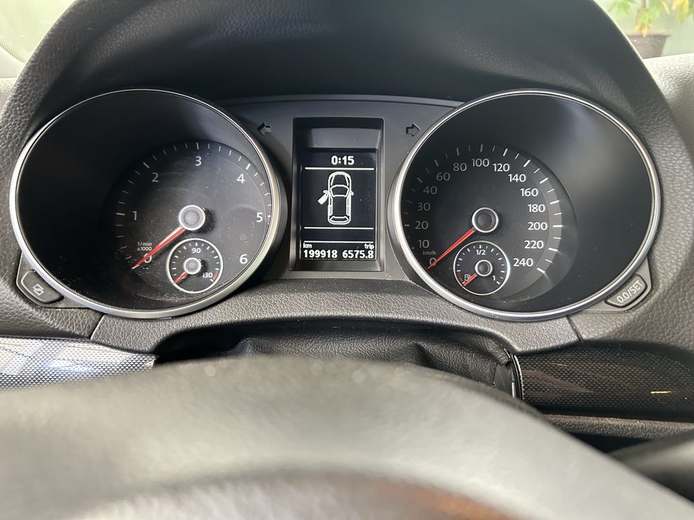 Golf 6 em bom estado
