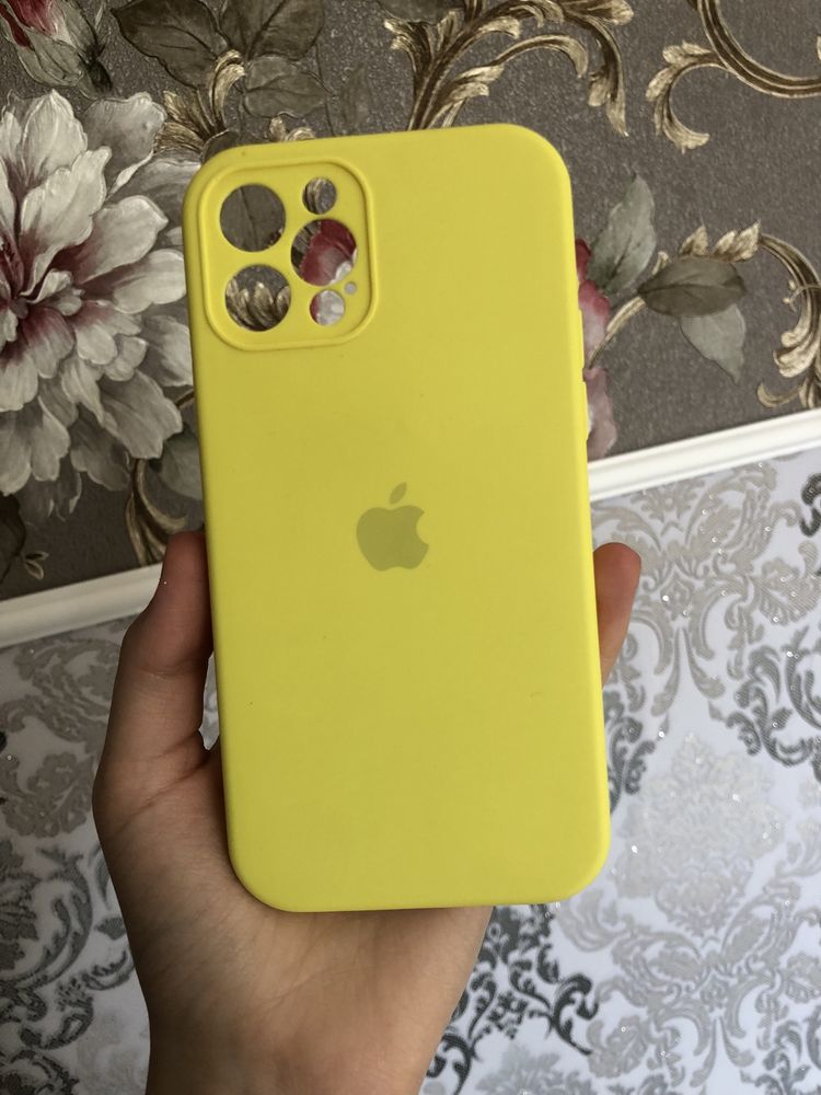 Чехол на iPhone 12 Pro