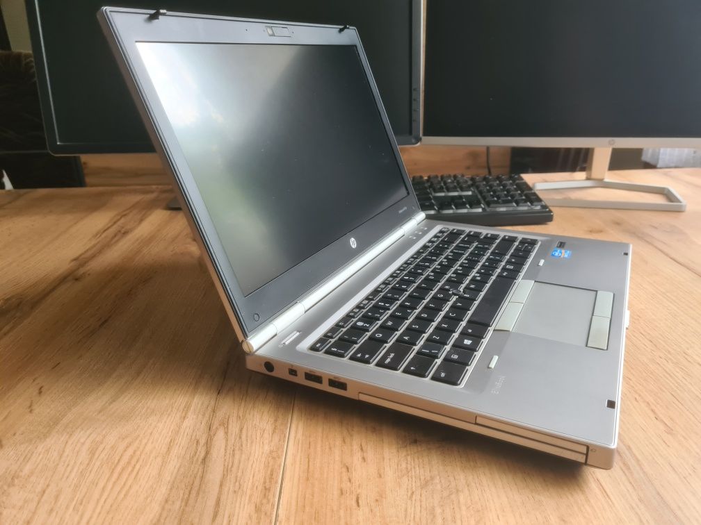 Laptop Hp i7 SSD 14 cali w pełni sprawny