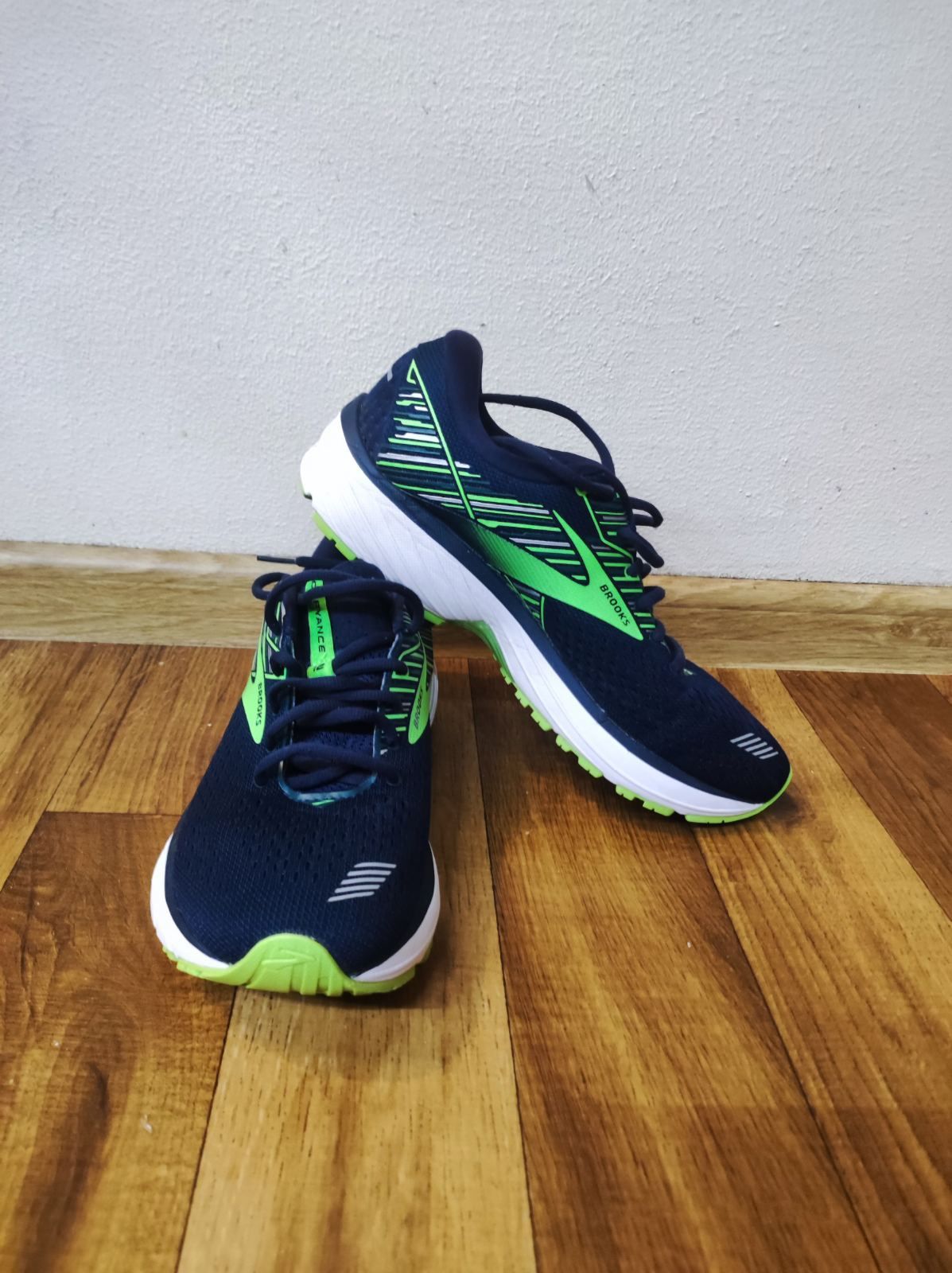 Кросівки Brooks Defiance 12 41,5 / 42