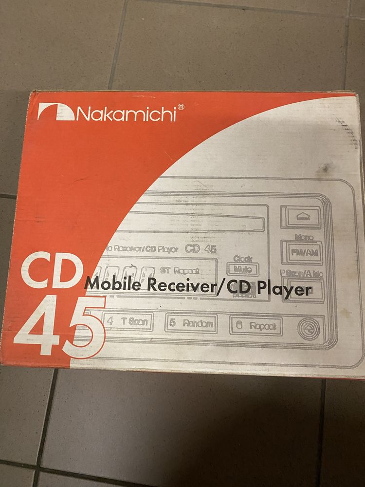 Автомагнитолу с CD-чейджером Nakamichi