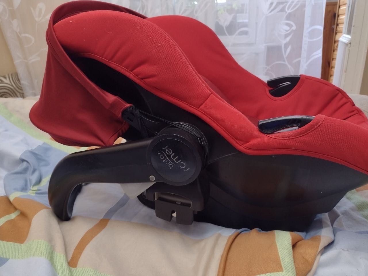 Автокресло,автолюлька,переноска Britax 0+