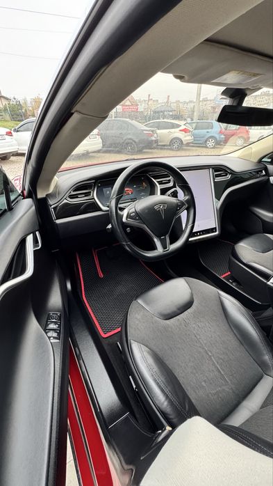 Tesla Model Тесла Модель S 2013 р 60кВт Запас ходу 300 км Автомат