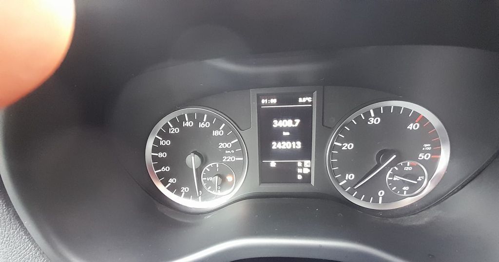 Mercedes-Benz Vito
2016 · 242 000 km · 2 143 cm3 · Diesel