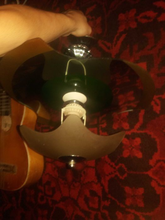 Продам гарну люстру люстра