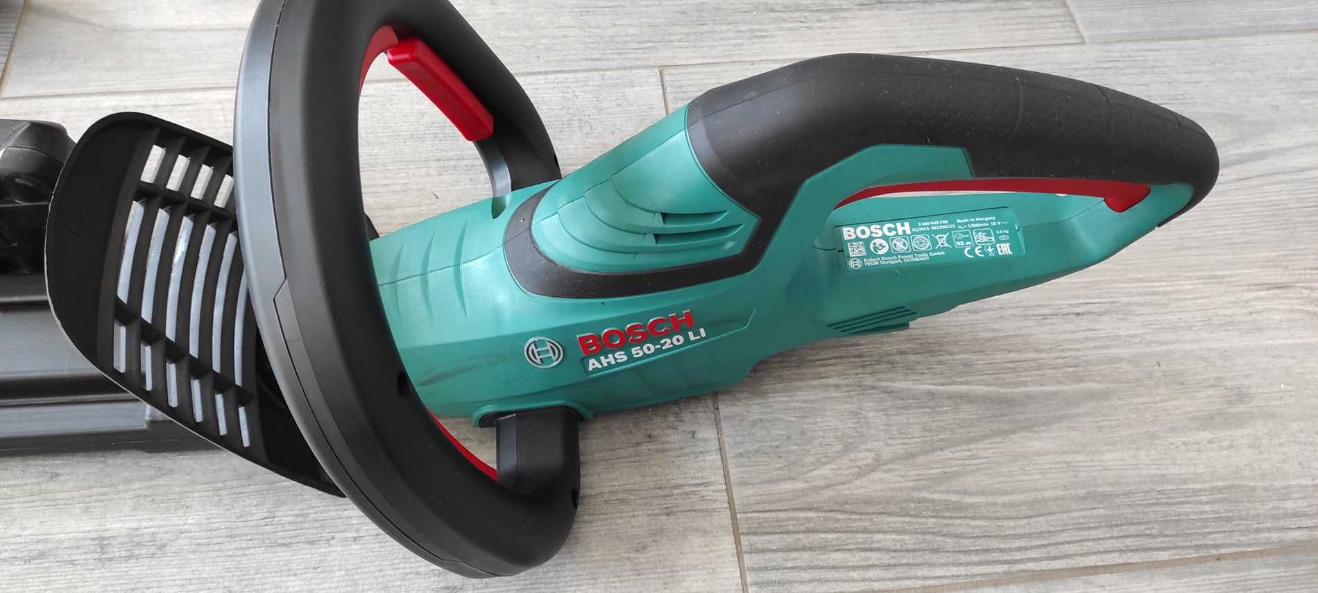 Zestaw narzędzi akumulatorowych Bosch