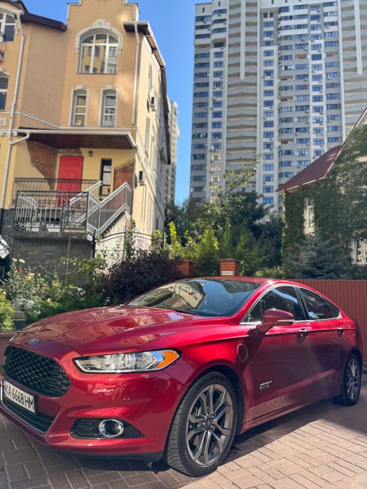 Ford Fusion Гібрид 2015