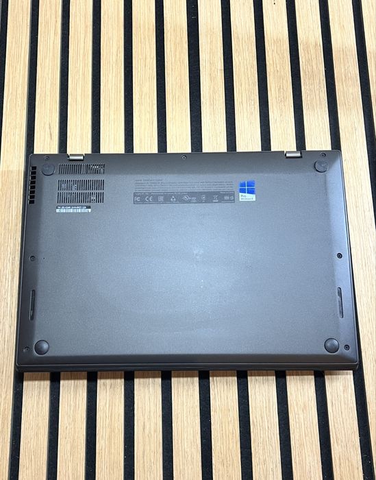 Продам Lenovo ThinkPad X1 Carbon Intel Core i5-5200U, 2.2 GHz