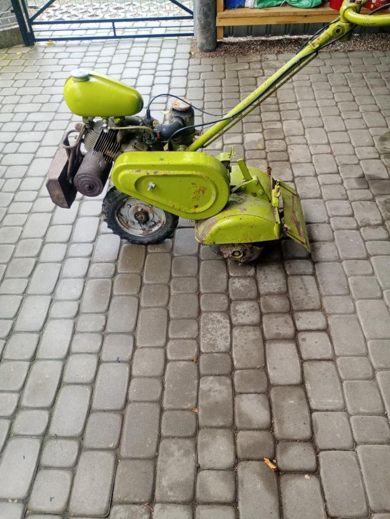 Glebogryzarka spalinowa