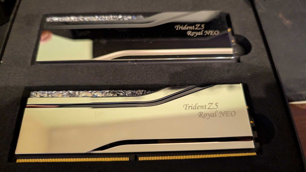 Pamięć RAM G.Skill Trident Z5 Royal Neo, DDR5, 32 GB, 6000MHz, CL28