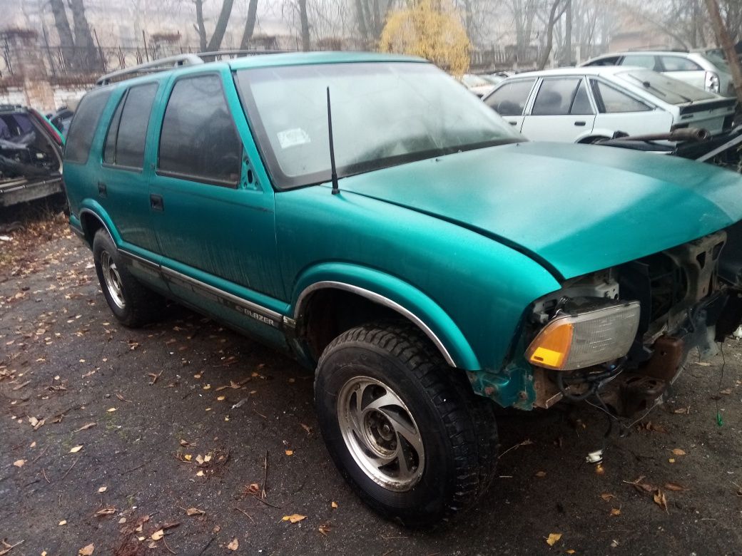 Chevrolet Blazer ІІ s-10 (1990-1997) автошрот авторозборка запчастини