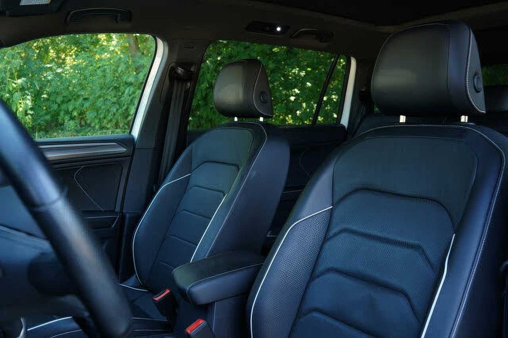 Volkswagen Tiguan      2022