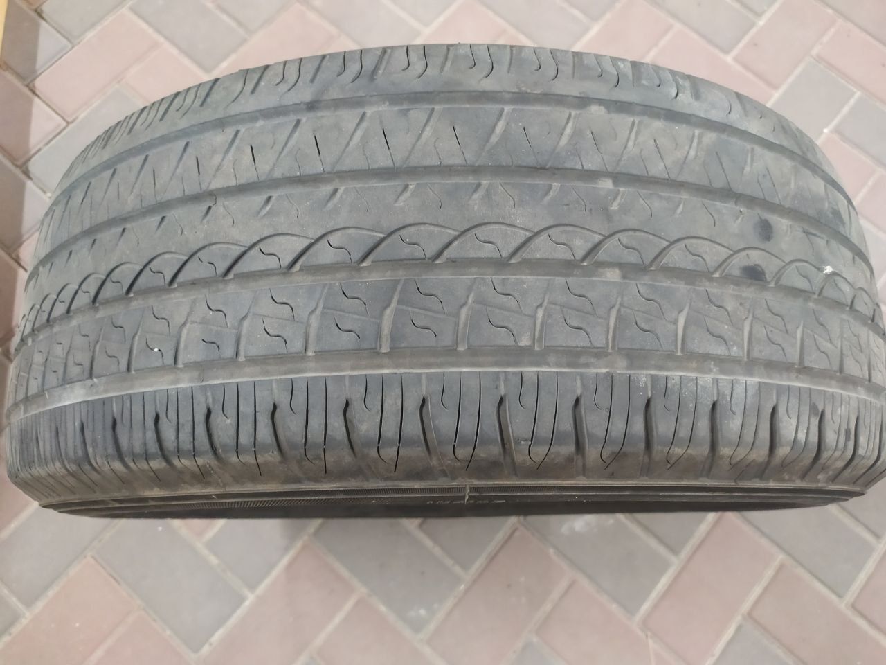 Летния резина шина 225/55R17 YOKOHAMA