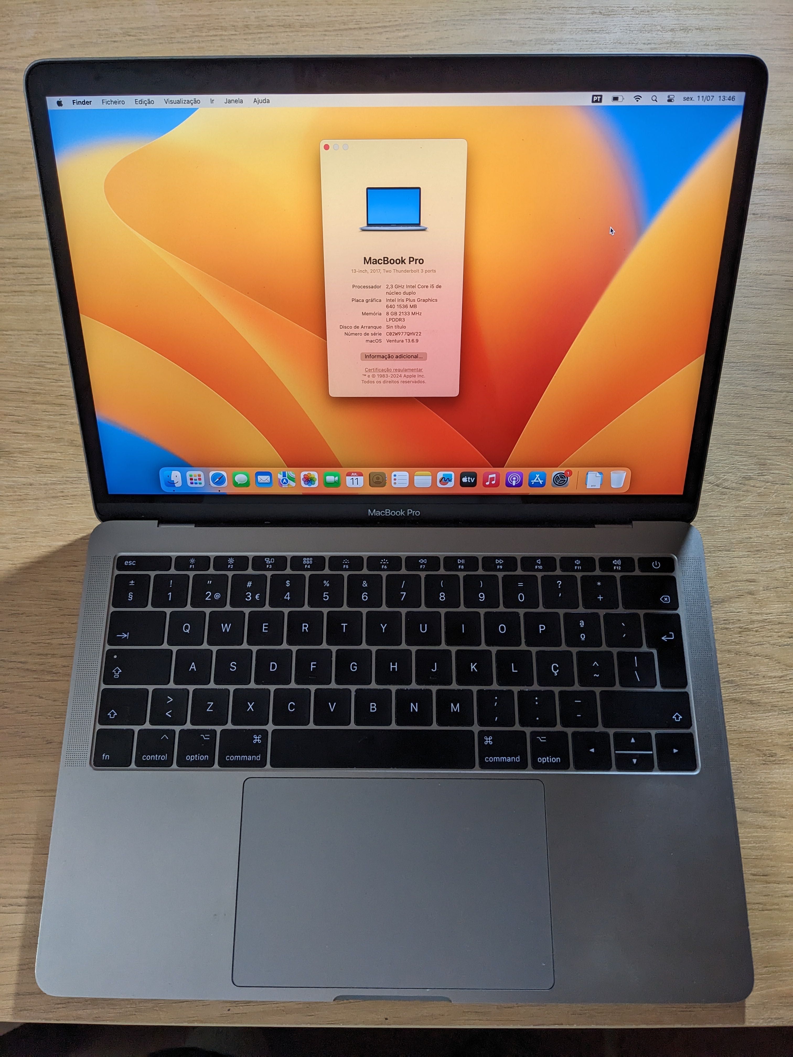 Macbook Pro 13'' 2017 / 256 GB SSD / 8 GB RAM / Intel Core i5