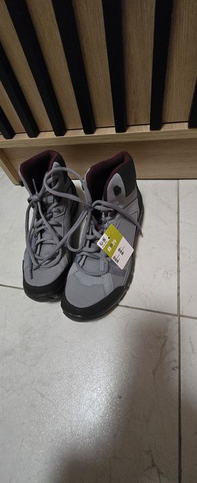 Buty trekkingowe Quechua r.39