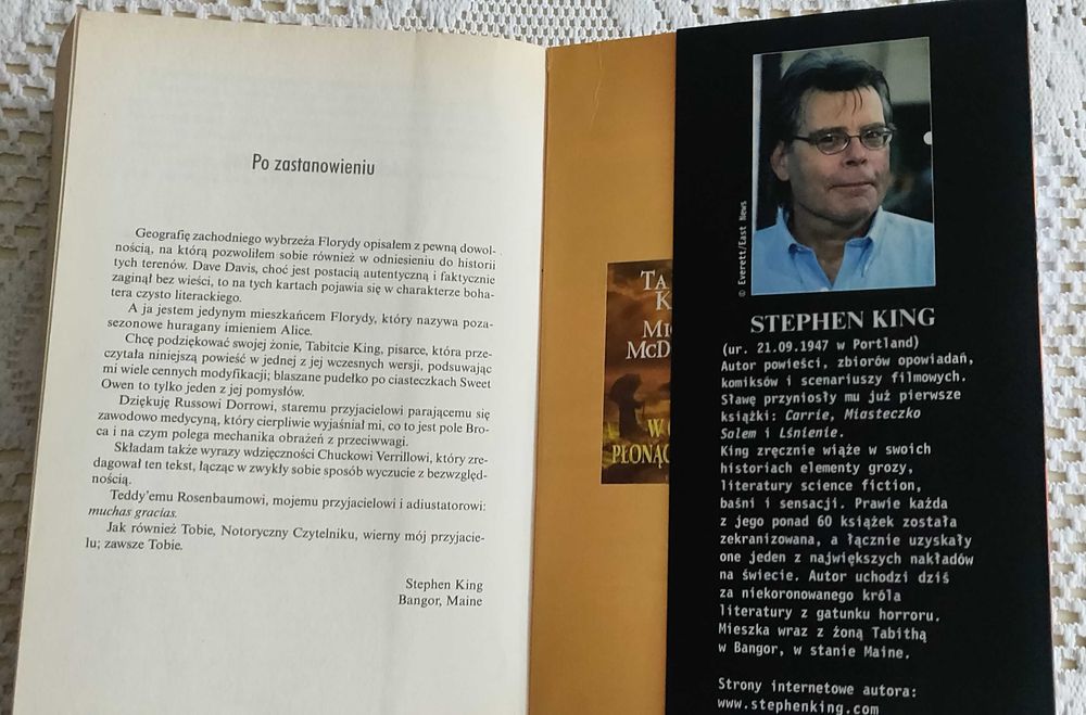 Książk z ilustracjami