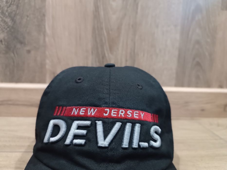 Продам бейсболку, кепку Fanatics New Jersey Devils NHL