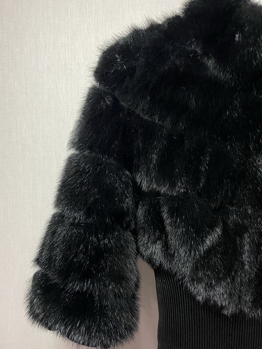 Норкова жилетка із шкіряною вставкою на поясі
