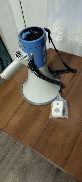 Мегафон Monacor ТМ 27,