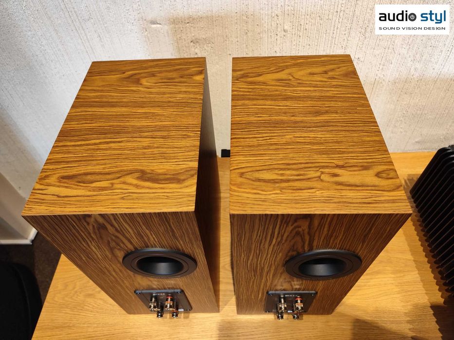 KEF R3 Meta orzech OUTLET!