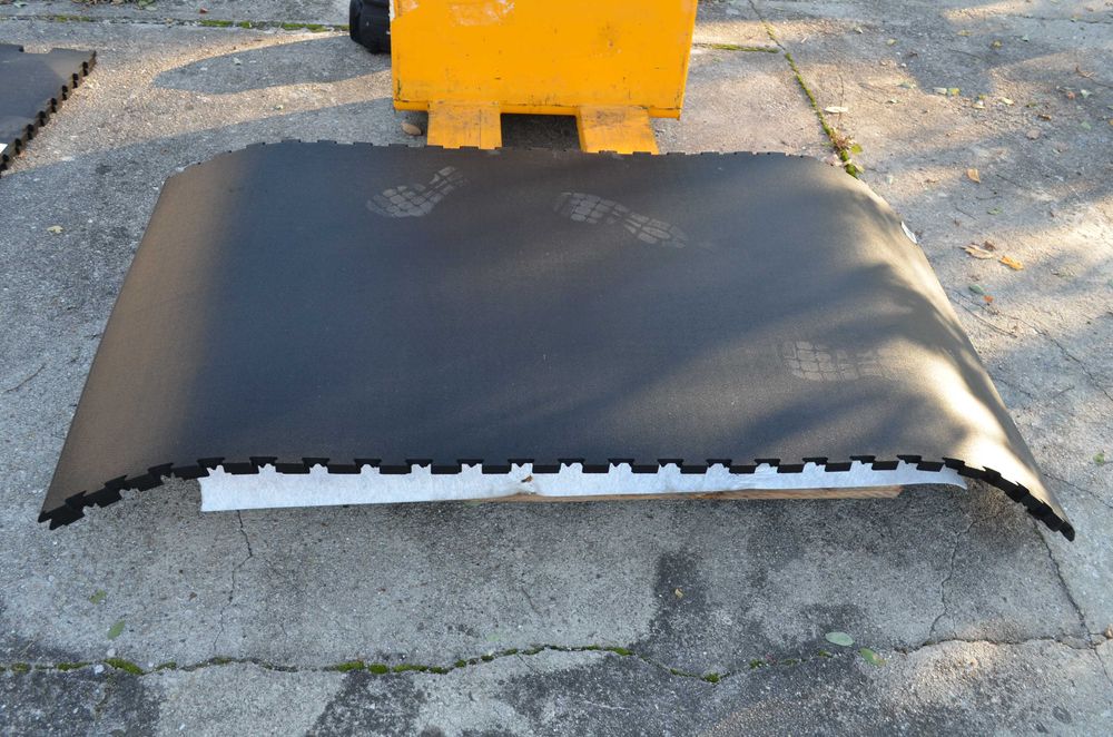 Gumowa podłoga LIFE FITNESS / Hammer Strenght