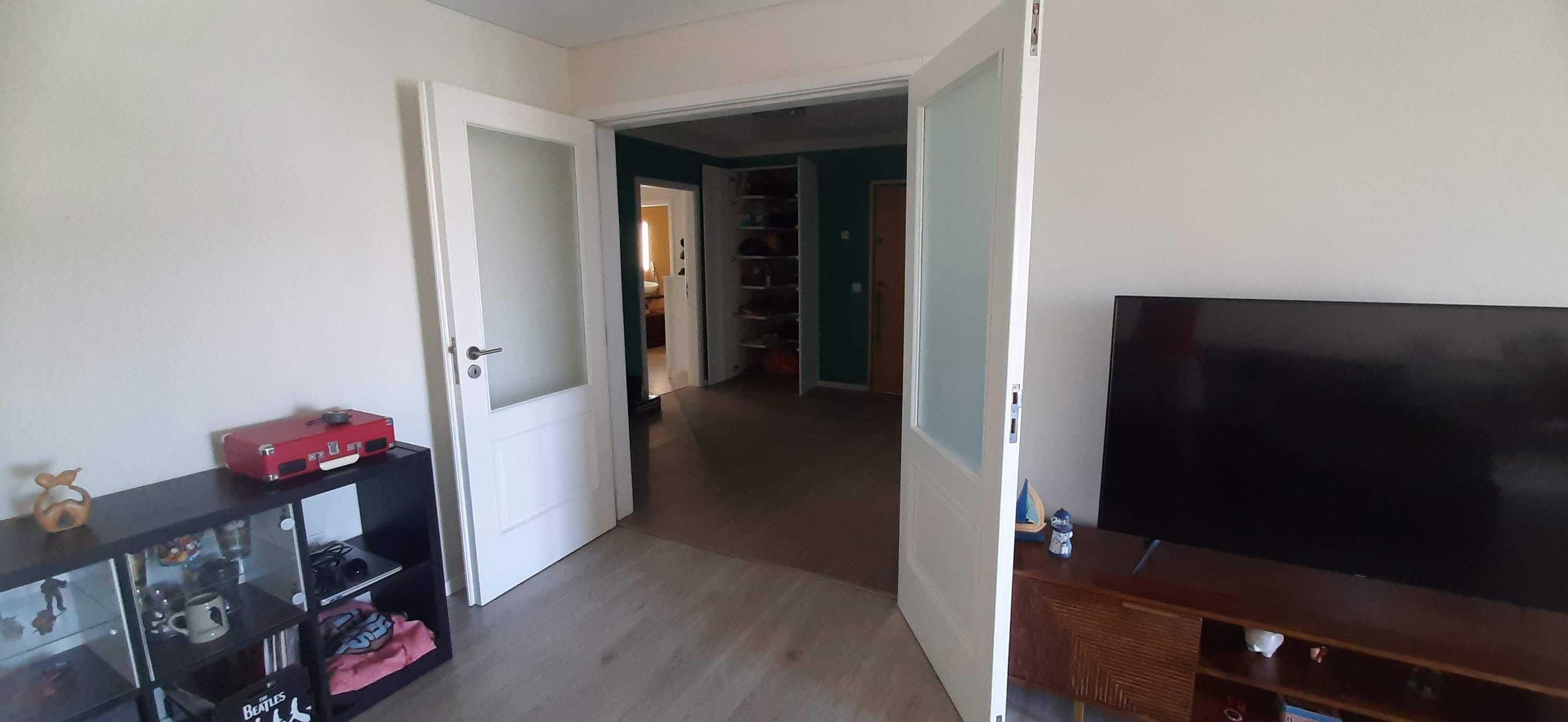 Porta interior lacada a branco
