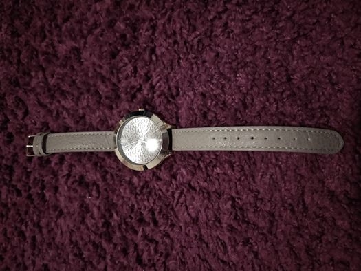 Zegarek na rękę Reserved elegancki