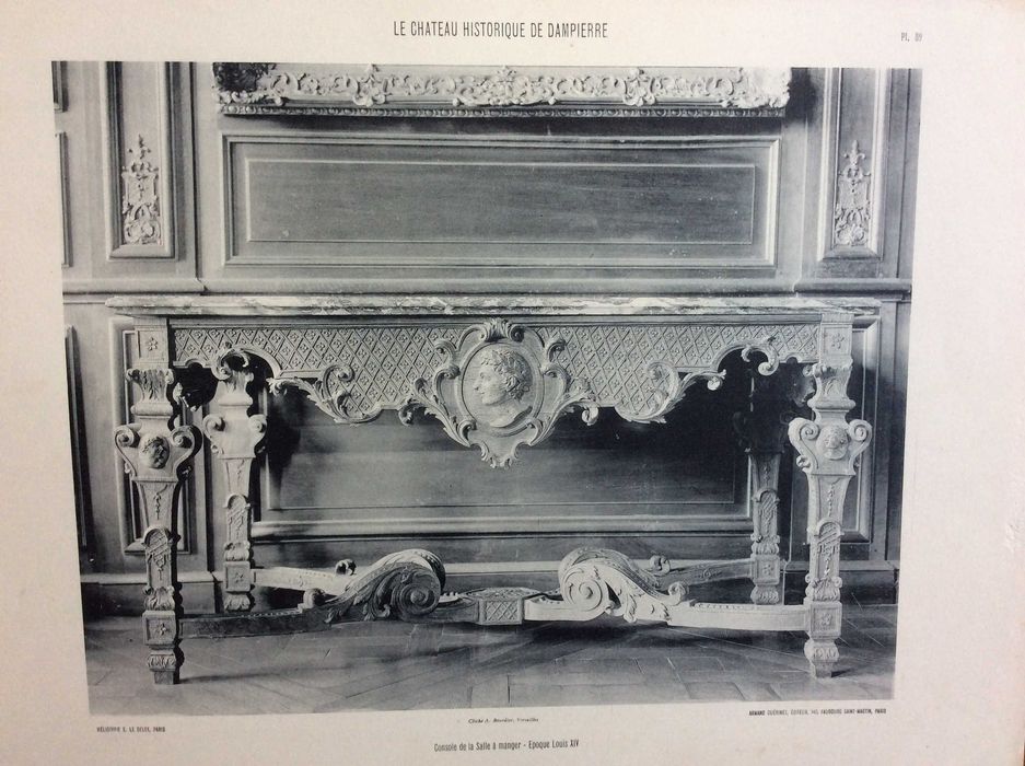 Le Chateau Historique de Dampierre. Heliotipia de 1905. Lote 1