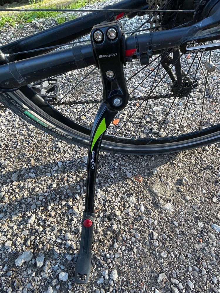 Bicicleta Specialized com motor elétrico