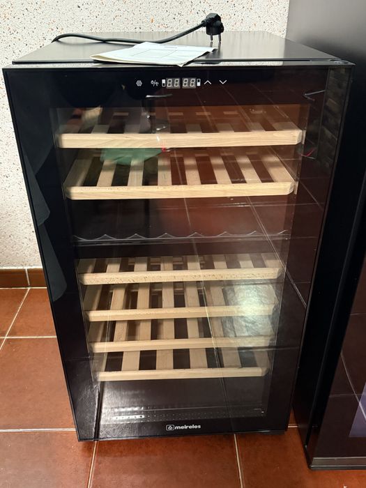 Cave de Vinhos Meireles