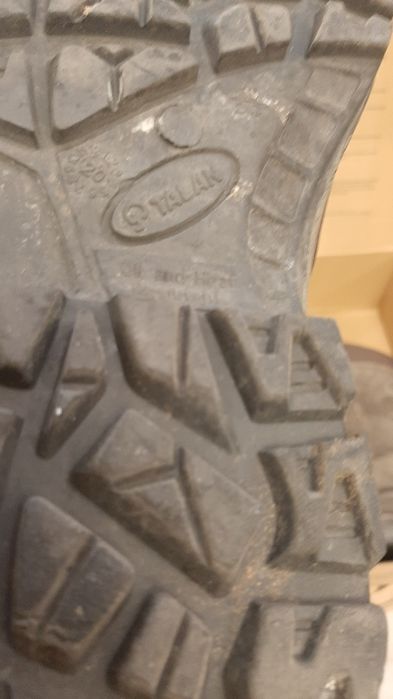 Берци б/у шкіряні