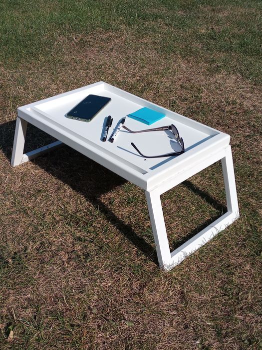 Stolik śniadaniowy pod laptopa do łóżka praktyczny przenośny składany