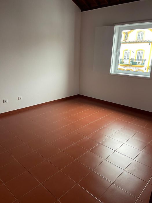 Arrenda-se Apartamento T1-Biscoitos