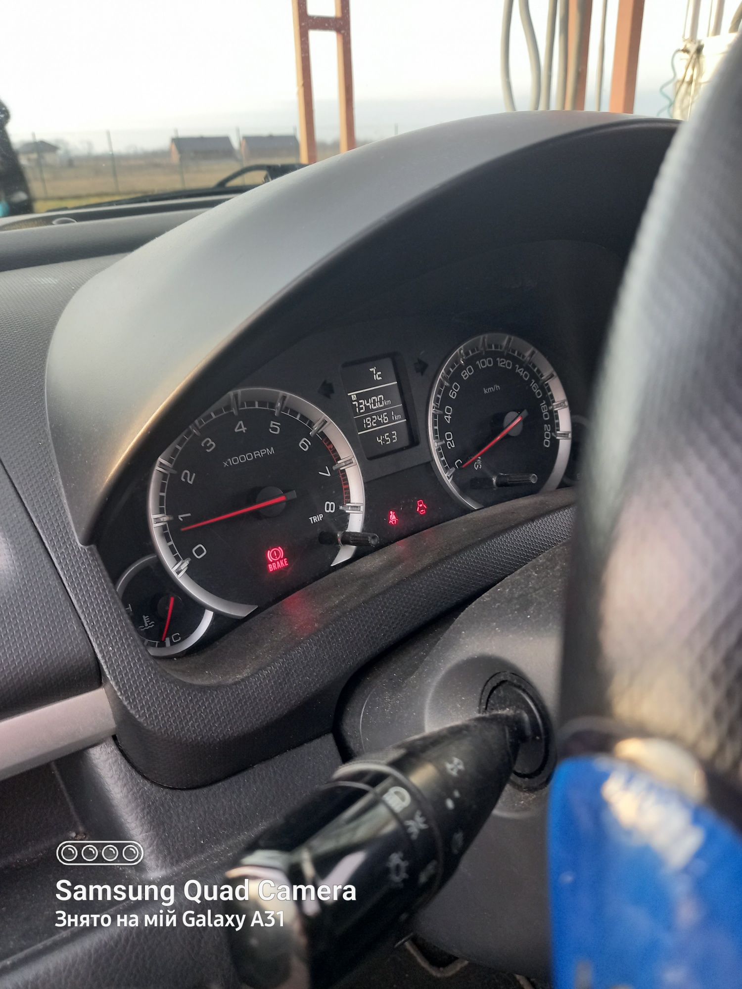 Машина Suzuki Swift 2014p