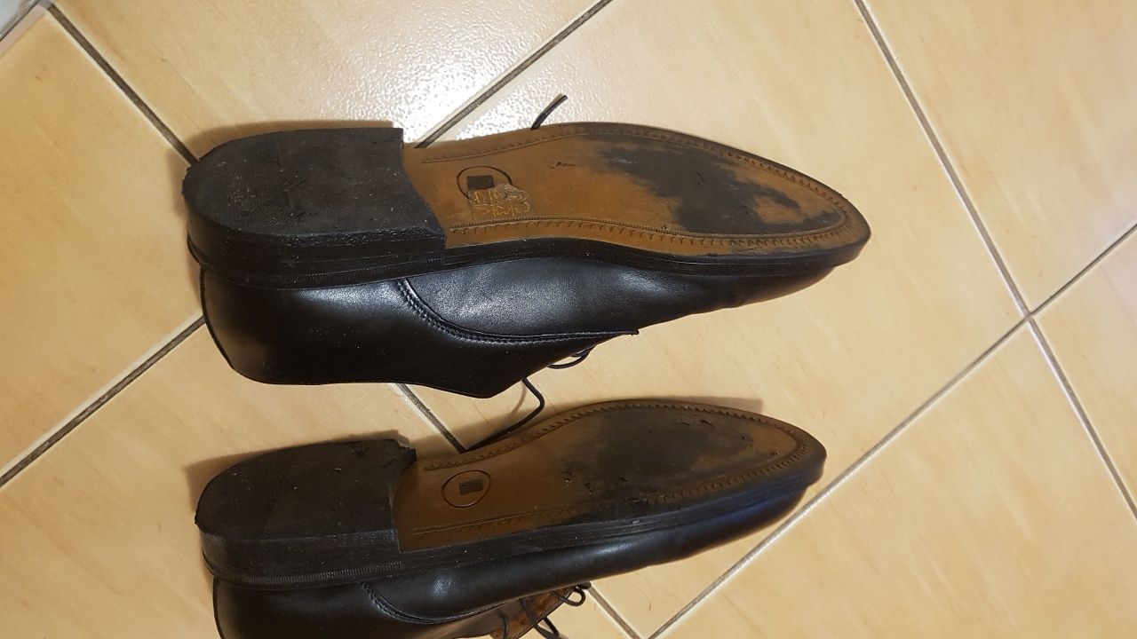 Sprzedam buty męskie skórzane