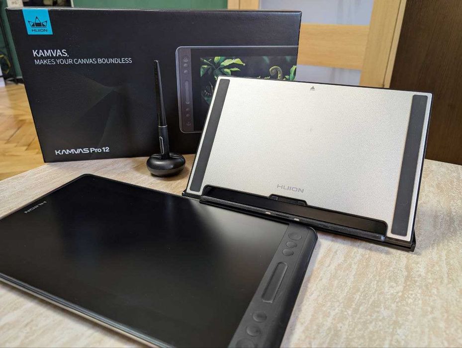 Графічний планшет / монітор HUION KAMVAS 12 Pro