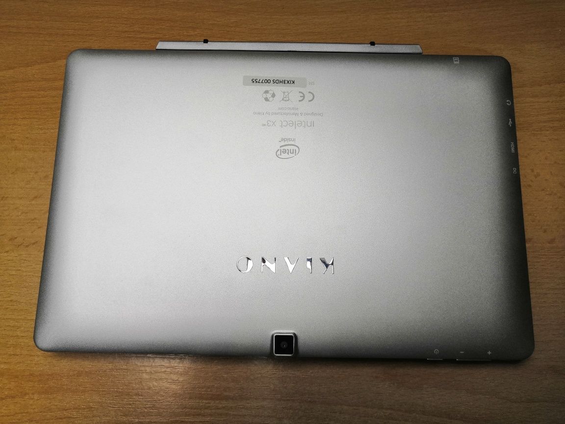 Laptop tablet 2w1 Kiano intelect X3 HD